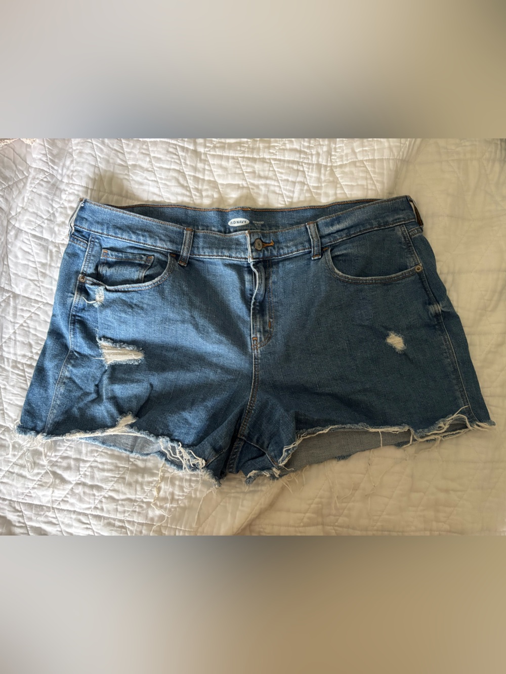 Old Navy Distressed Boyfriend Mid Rise Denim Jean Shorts